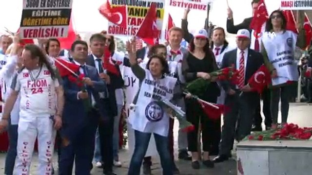 Taksim Meydanı’nda Davul ve Zurna Eşliğinde 1 Mayıs Kutlaması