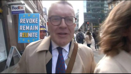 Brexit: Labour may support second referendum