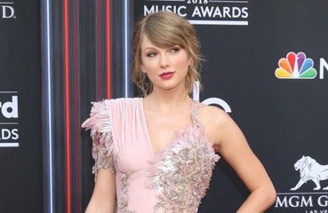 Taylor Swift gets 'emotional' watching Game of Thrones