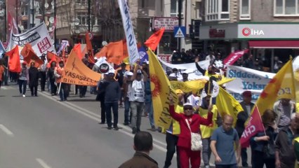 Sivas’ta iki farklı 1 Mayıs kutlaması