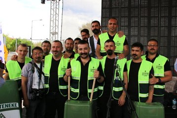 1 Mayısta İşçiler Meydanlarda Buluştu