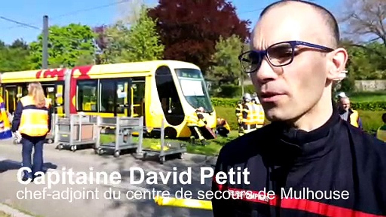 EXERCICE POMPIERS TRAM MULHOUSE