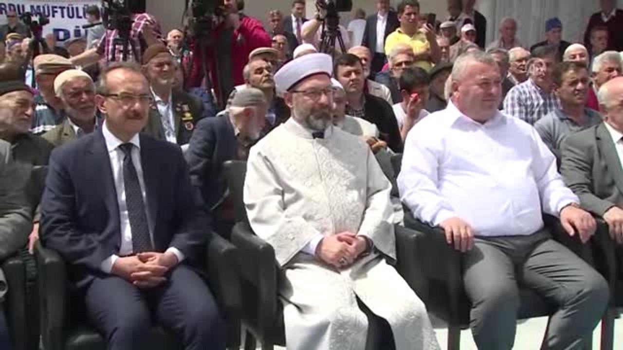 Diyanet İşleri Başkanı Erbaş: "Camilerimizi Bir Okul Haline Getirmek İstiyoruz"