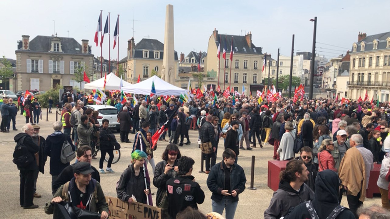 Le Mans. Le défilé du 1er mai s’est coloré de jaune