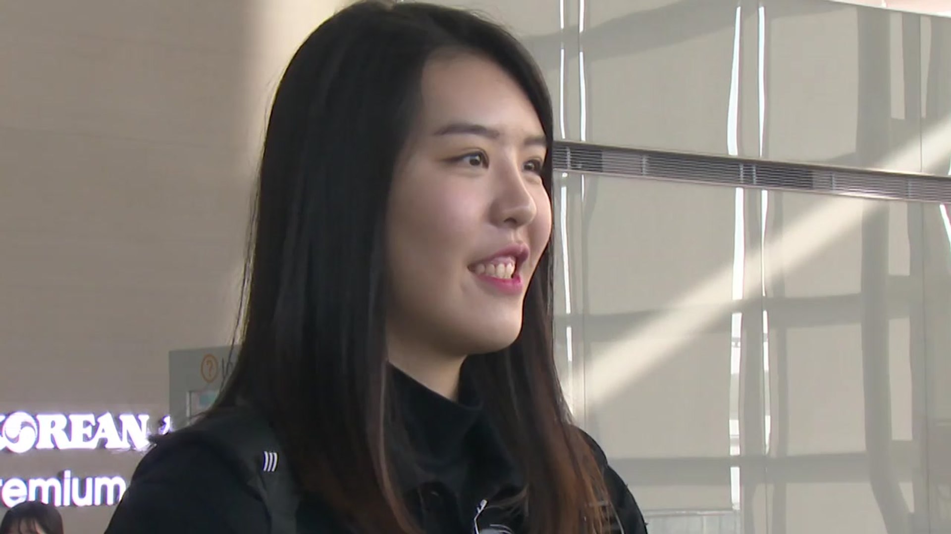 박지수, WNBA 두 번째 시즌 위해 출국 / YTN