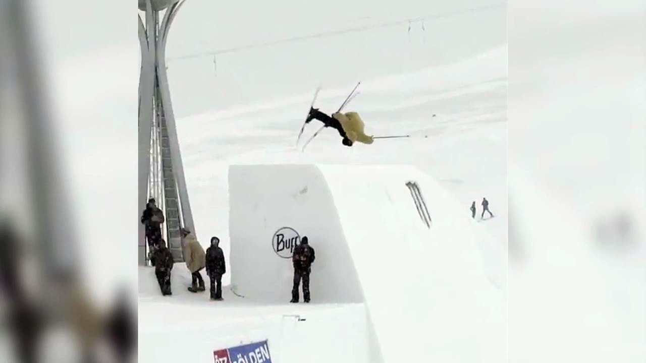 CANDIDE THOVEX AT THE AUDININES