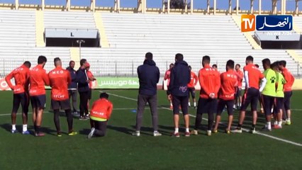 المدرب الجديد لمولودية وهران عيسى كينان يشرف على أول حصة تدريبية