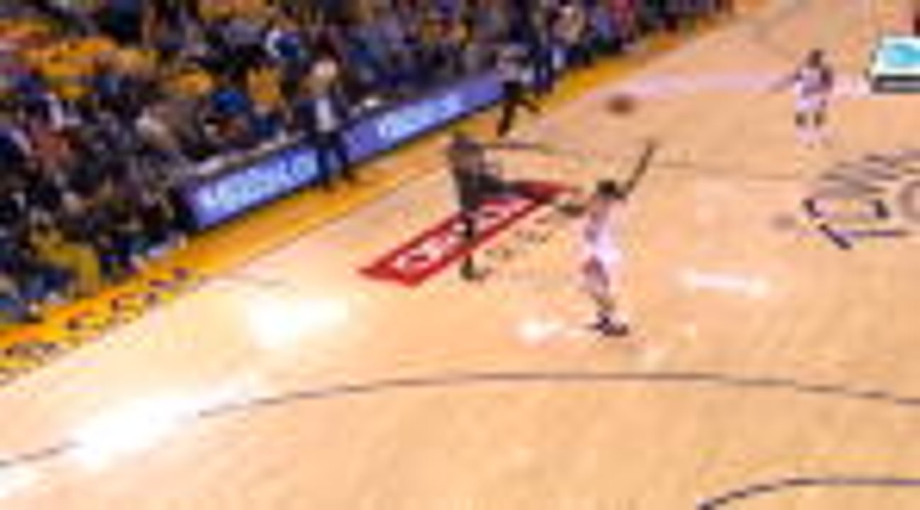Klay Thompson makes dunk in Warriors win over Rockets