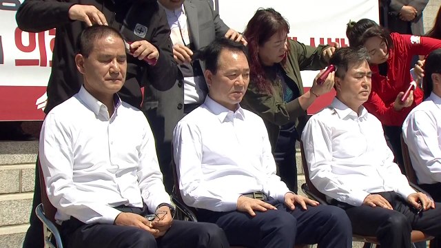 [영상] 한국당 민주주의 폭거에 항의 ...집단 삭발식 / YTN