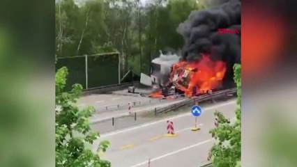 Dha Dış ? Mahkümları Taşıyan Otobüsle, Tank Taşıyan Tır Çarpıştı 1 Ölü, 14 Yaralı - 2