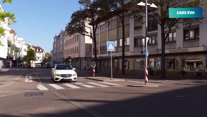 Mercedes E 300de - Exceptional Pulling Power