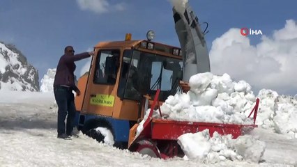 Mayıs ayında 6 metre karla mücadele