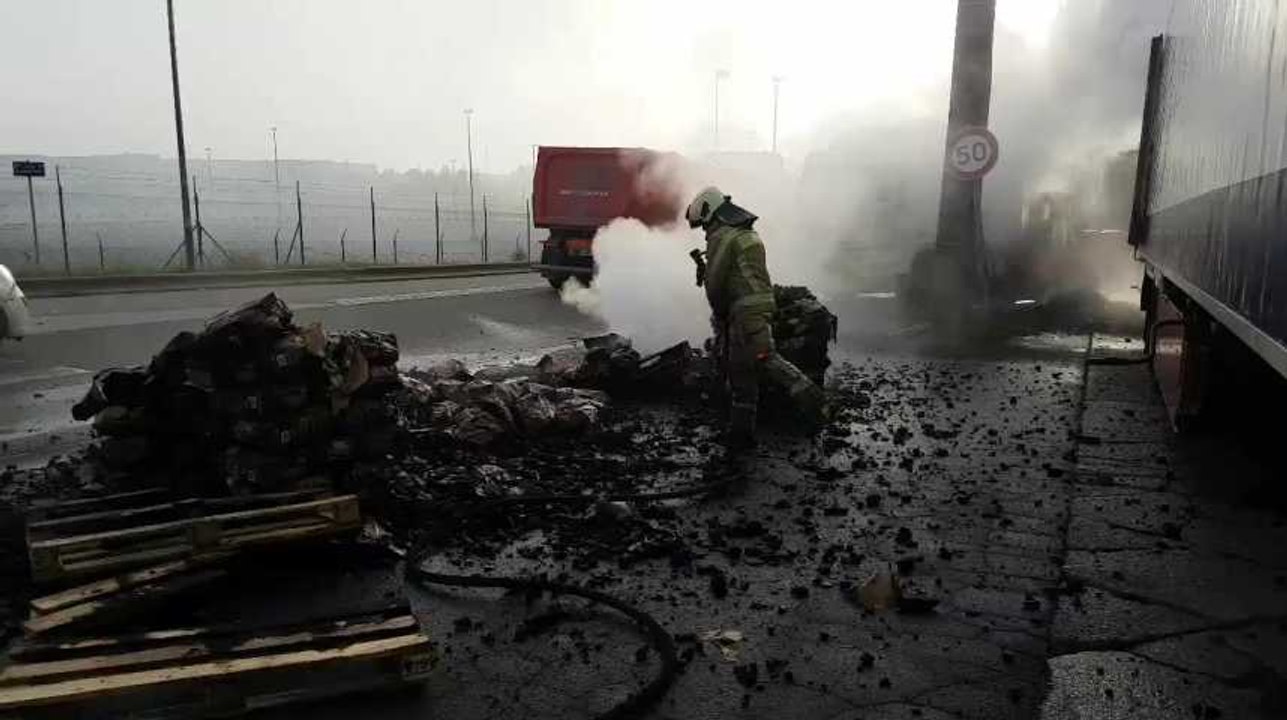 Gosselies, feu de charbons de bois, 2/05/2019