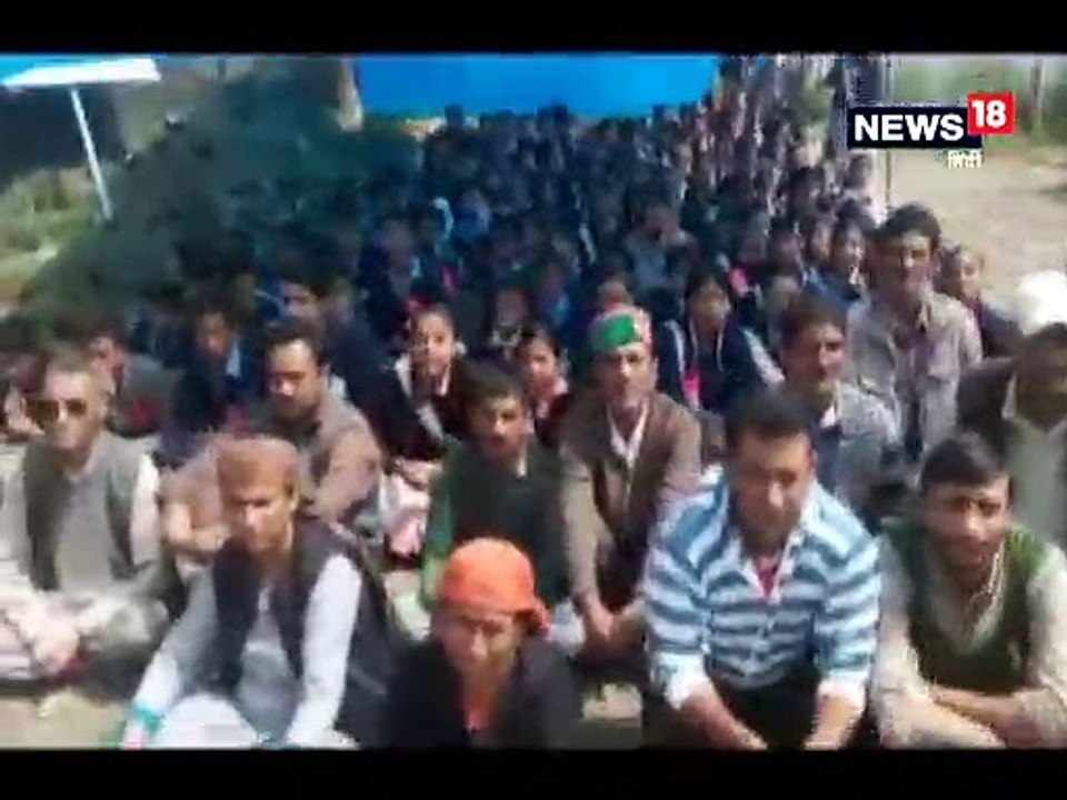 अभिभावकों की भूख हड़ताल के आगे झुका शिक्षा विभाग, चार शिक्षकों को दी नियुक्ति