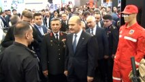 İçişleri Bakanı Süleyman Soylu, IDEF’19 fuarını gezdi
