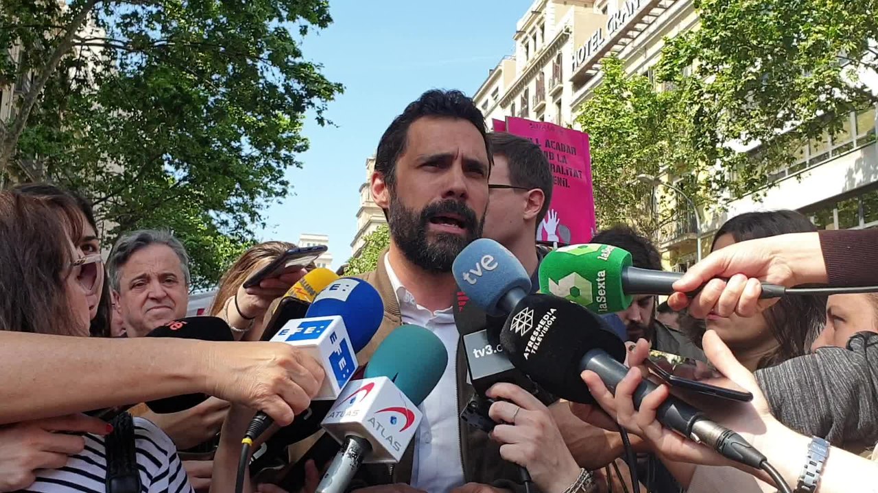 Torrent llama a la movilización "en un contexto de regresión democrática"