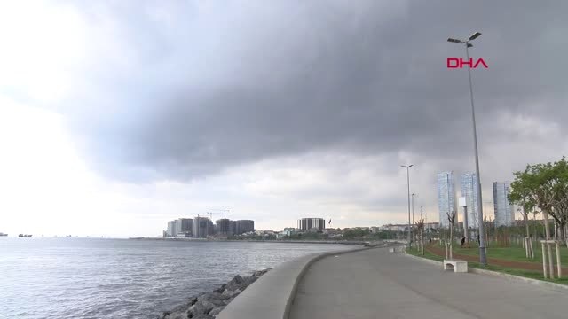 İstanbul- İstanbul Üstünde Korkutan Bulutlar - 2
