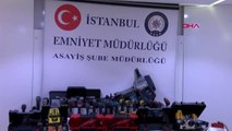 İstanbul-Otomobillerin Ön Konsollarını Çalan 1'i Kadın 9 Kişilik Çete Çökertildi