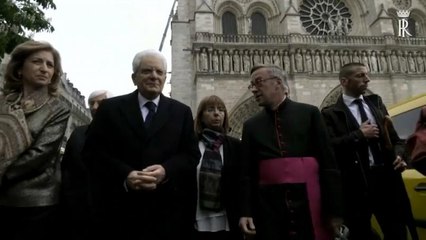 Presidente italiano visita Notre-Dame