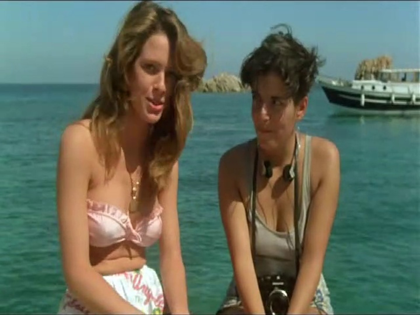 giochi d estate erot ico con natasha hovey e corinne clery 1t video dailymotion