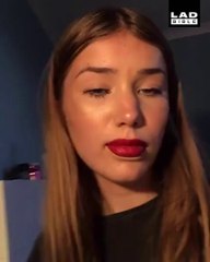 C'est quoi ça ??!  - Elle a une bouche bizarre