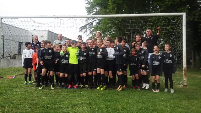 Chants des U11/U13 au Tournoi du FC PCB