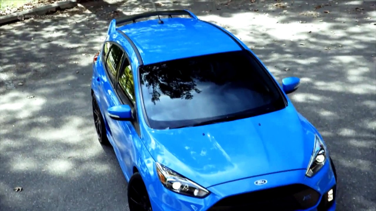 BMW M135i vs Ford Focus RS