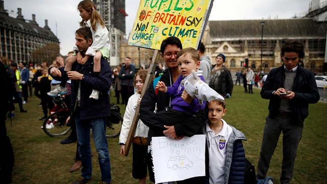 Βρετανία: Αναγκαία τα άμεσα μέτρα για την κλιματική αλλαγή