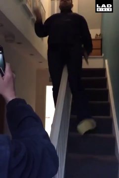 Il pensait vraiment que ça finirait bien??? Chute douloureuse