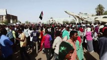 Sudan'daki gösteriler - HARTUM