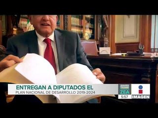 AMLO entrega a Diputados Plan Nacional de Desarrollo 2019-2024 | Noticias con Francisco Zea