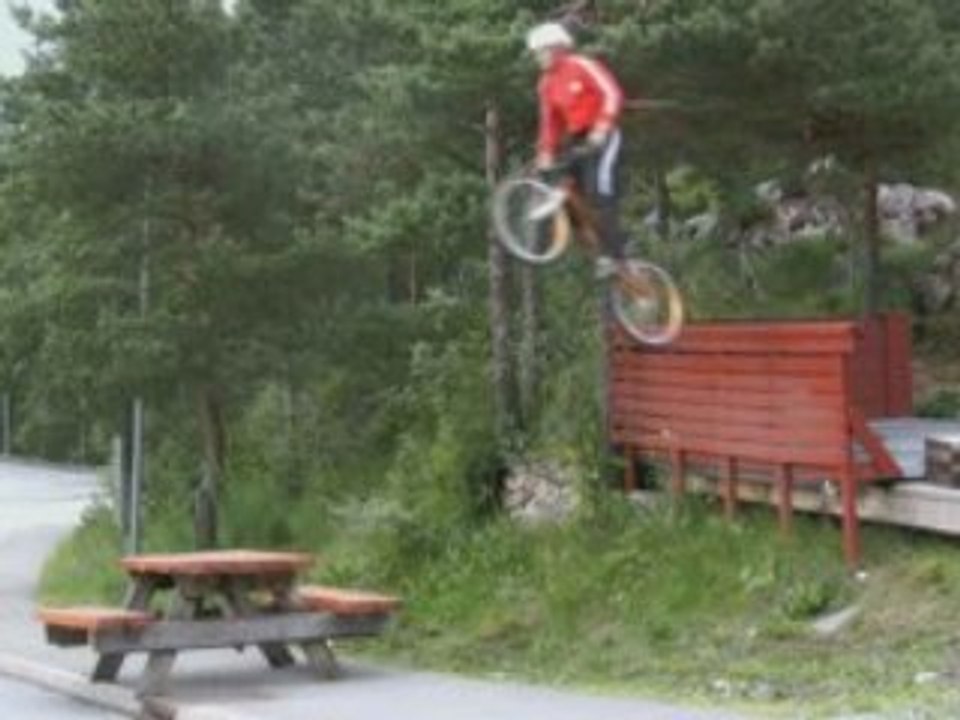 VTT Trial Tra Lonerider Partie 2