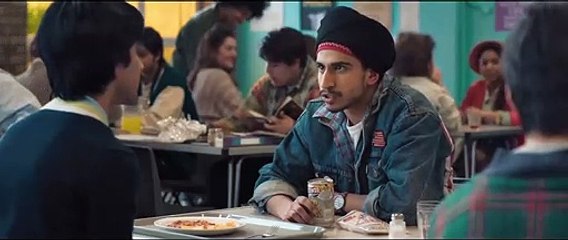 Blinded By The Light Bande-annonce VO (Comédie 2019) Viveik Kalra, Kulvinder Ghir