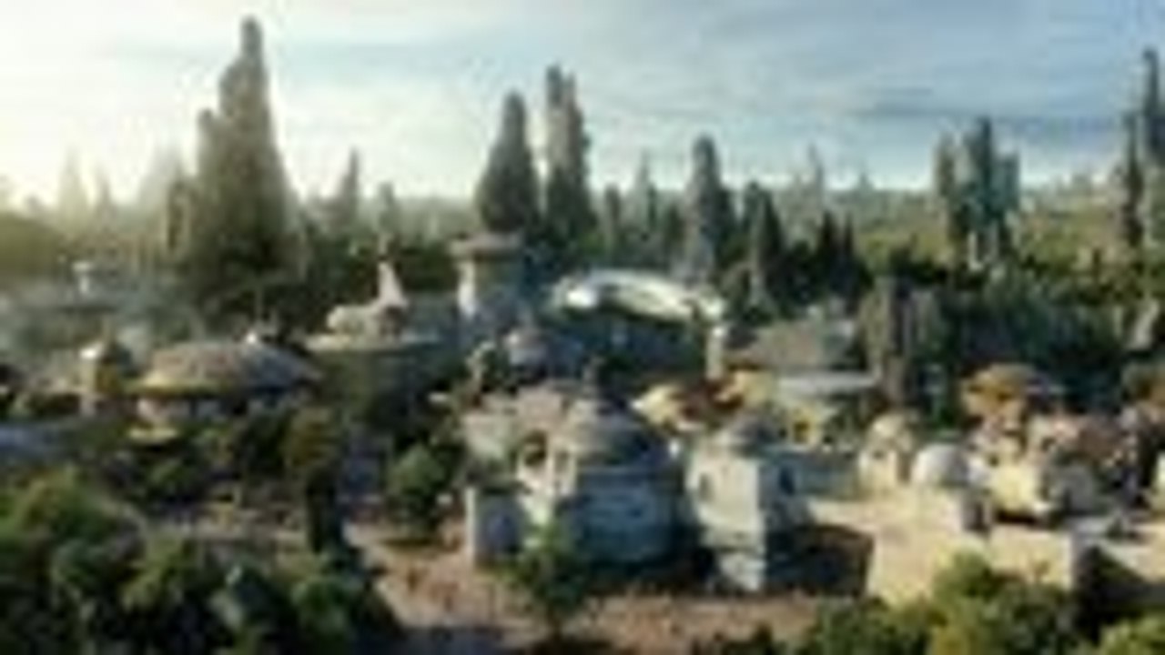 Disneyland's Star Wars: Galaxy's Edge Reservations Sold Out in Less Than Two Hours | THR News
