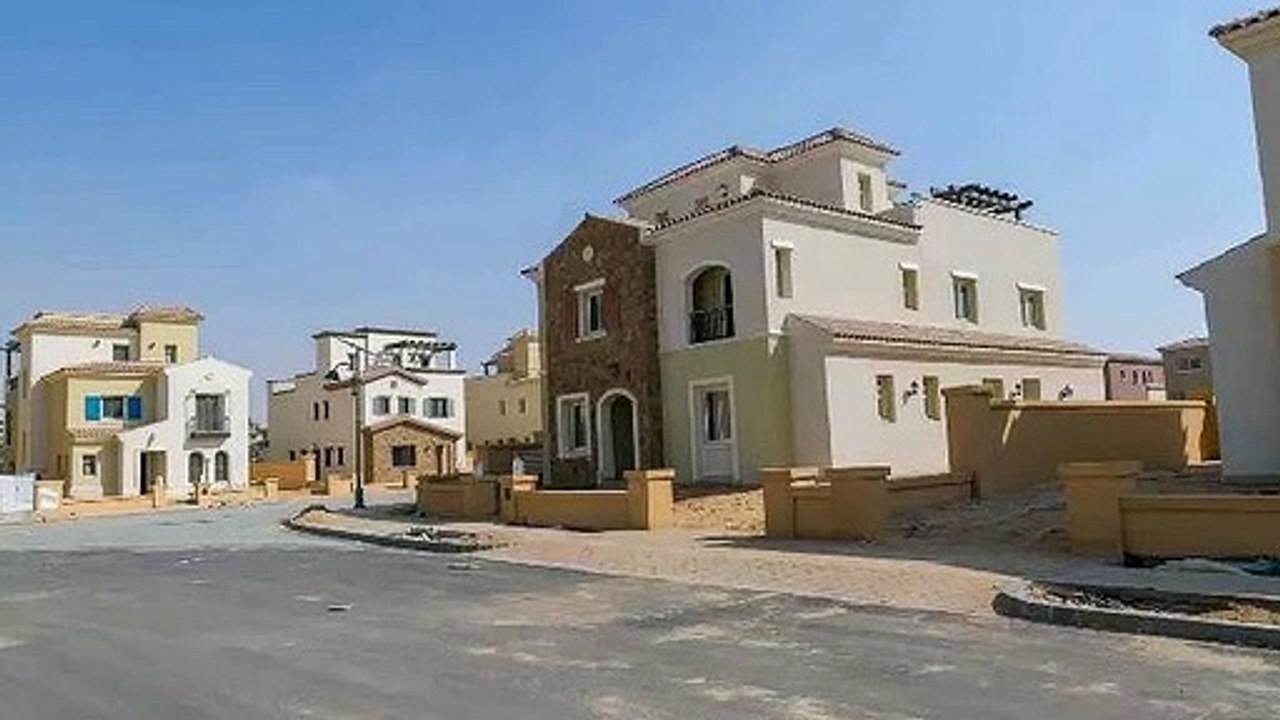 فيلا مذهلة بالتقسيط في إعمار ميفيدا بسعر حار جدًا