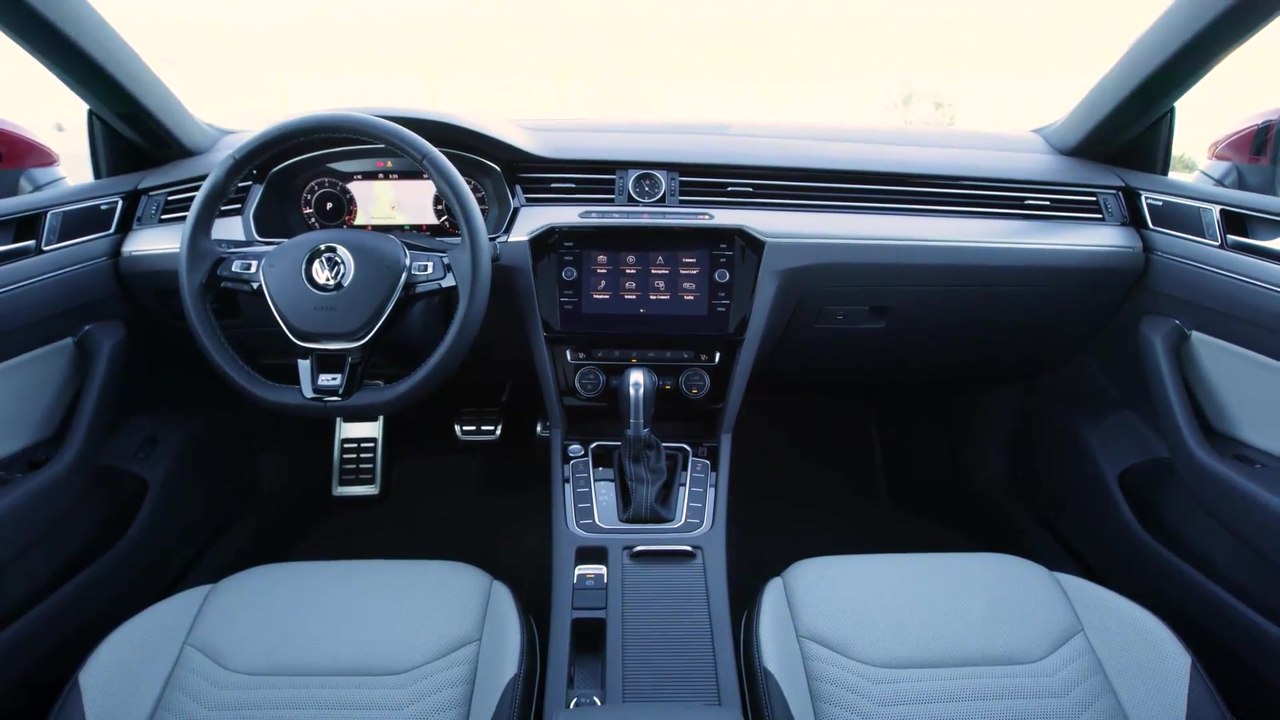 2019 Volkswagen Arteon SEL R-Line 4Motion Interiors and Engine