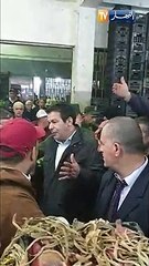 العاصمة : زيارة مفاجئة لوزير التجارة لسوق الخضر والفواكه بالكاليتوس