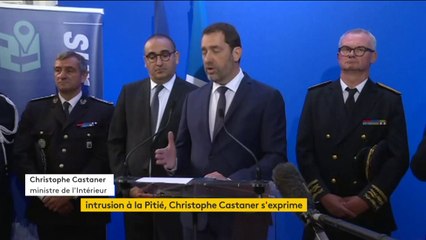 Christophe Castaner reconnaît qu'il n'aurait "pas du employer" le terme "attaque", pour évoquer l'incident de la Pitié-Salpêtrière. "Quoiqu'il en soit, cet incident, au lieu d'être nié dans une polémique absurde, devrait tous nous émouvoir"