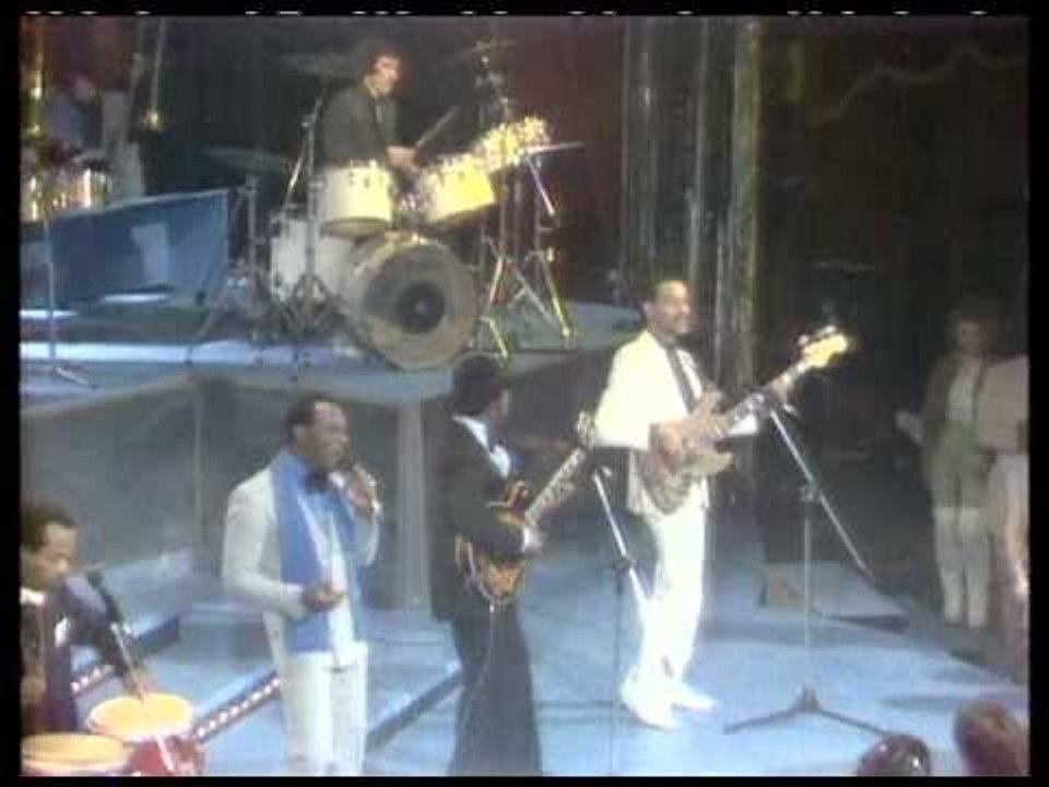 The Foundations - Build Me Up Buttercup