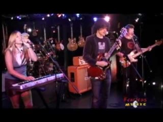 Joy Zipper - Baby You Should Know
