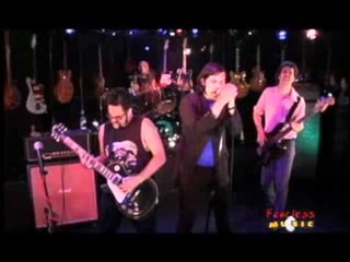 The Giraffes - Haunted Heaven