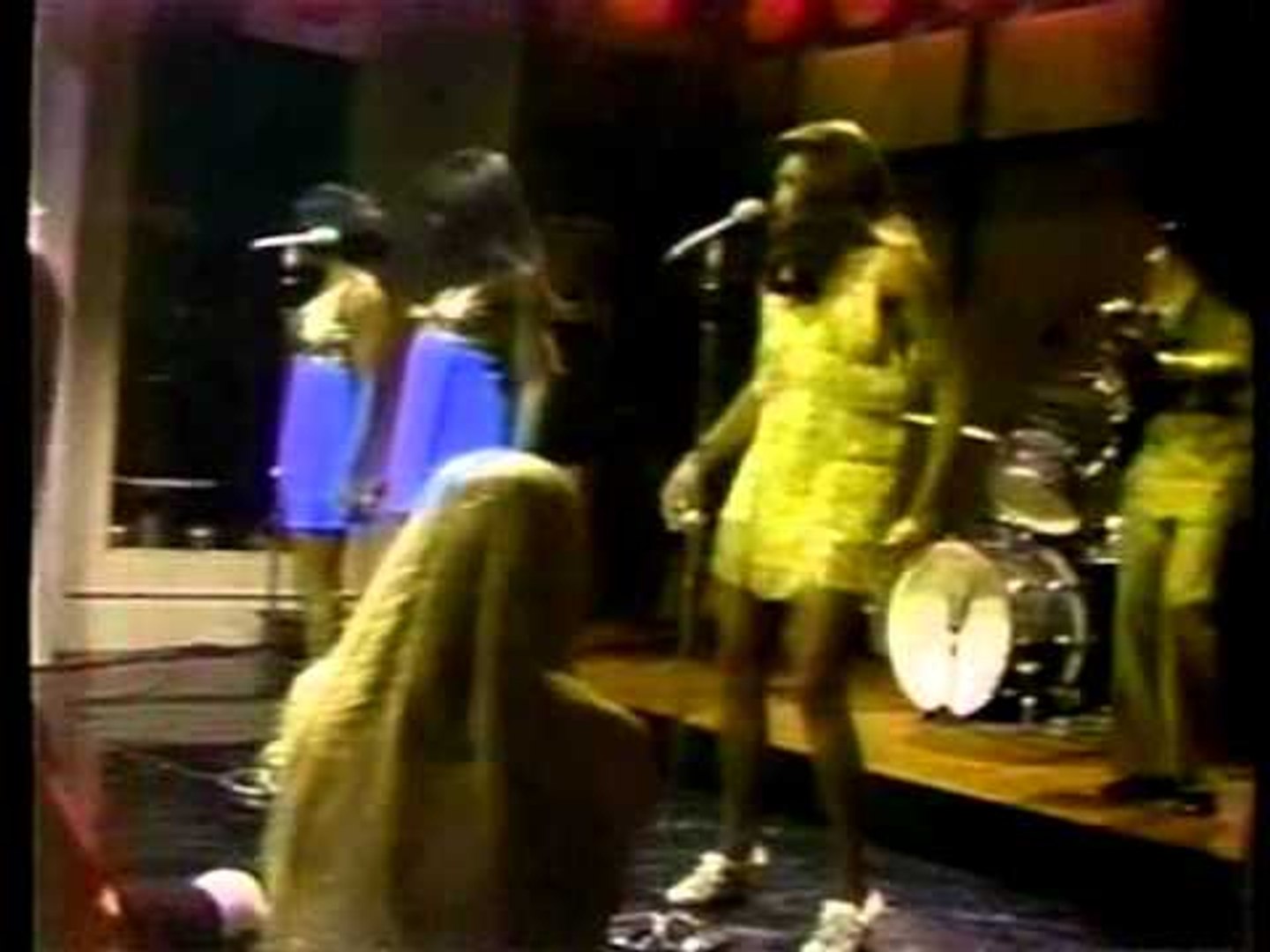 Ike & Tina Turner - Live in '71 - video Dailymotion