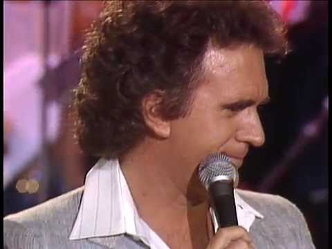 T.G Sheppard - Love Made a Liar Out of Me