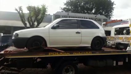 Carro furtado é recuperado pela PM