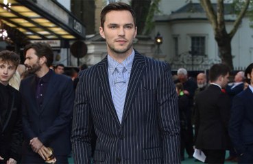 Nicholas Hoult takes up painting