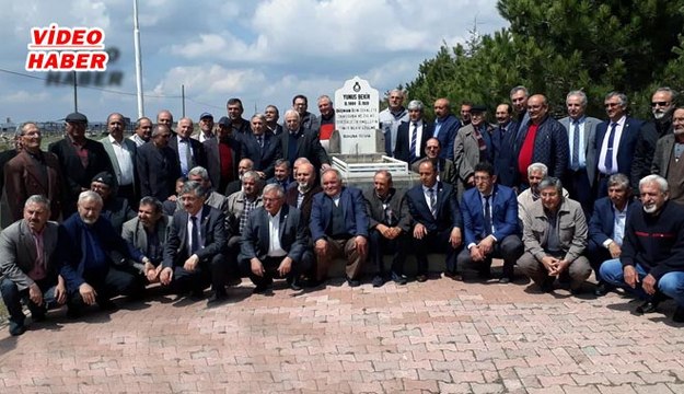 (3 Mayıs 2019) GAZETECİ YUNUS BEKİR MEZARI BAŞINDA ANILDI