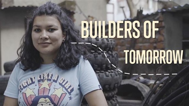 Builders of Tomorrow: Turning Tires Into Home Design