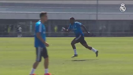 El Real Madrid prepara el partido contra el Villarreal sin Odriozola, Ramos y Benzema