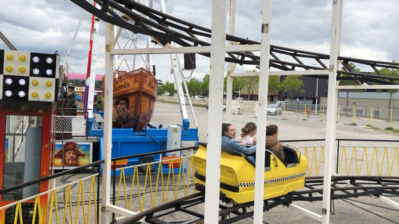 Vannes. Grand huit et Pascal Le Grand frère à la fête foraine