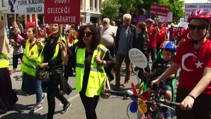 Çocuk istismarı ve kadına şiddete 'dur' demek için yürüdüler - SAKARYA